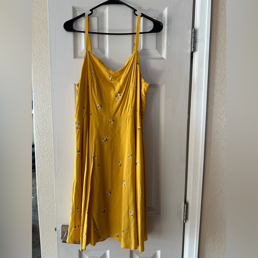 Old navy large sun dress